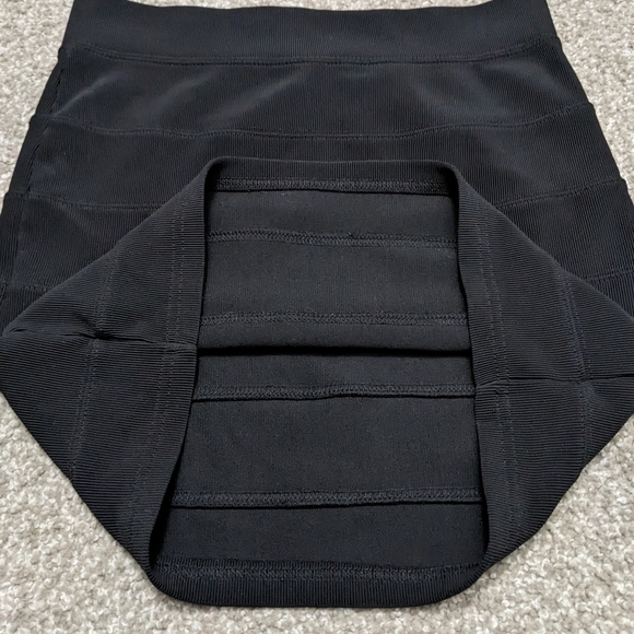 (2/$25) F21 ribbed bodycon bandage miniskirt black - Picture 7 of 10